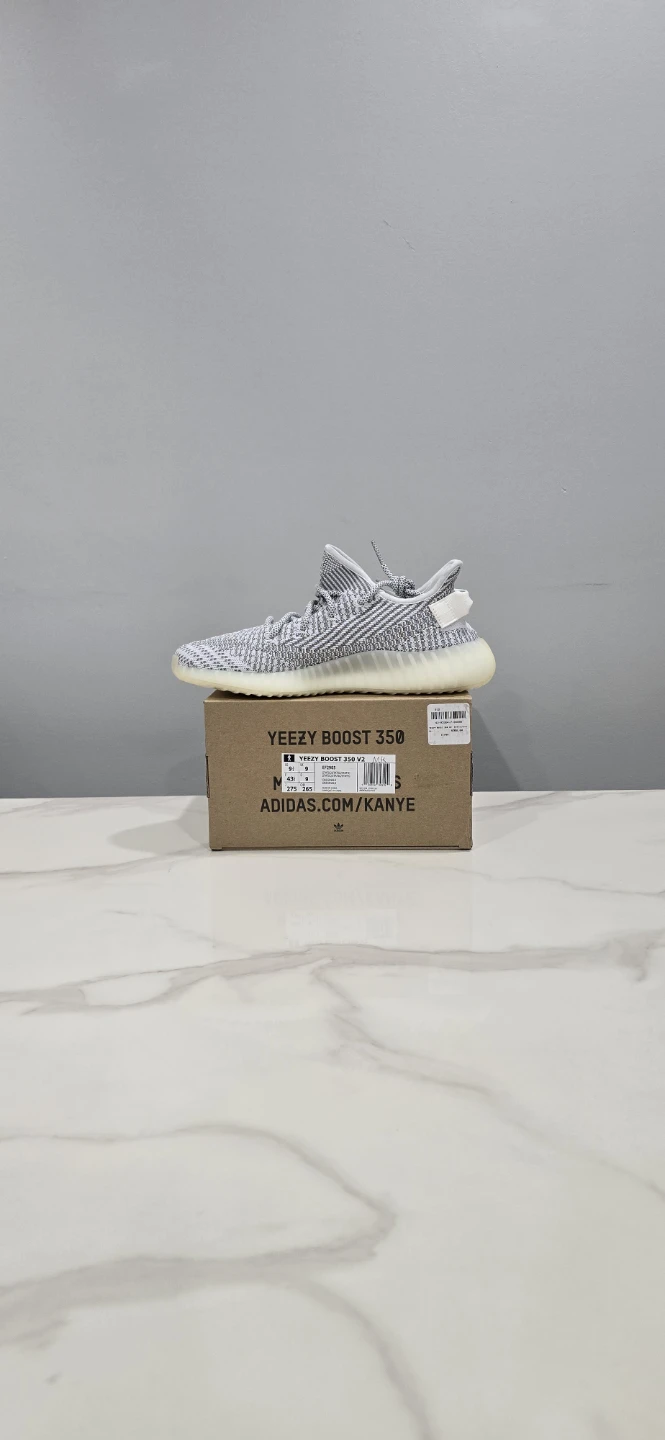 Adidas Yeezy V2 Static Non-Reflective size 9.5 - photo 3
