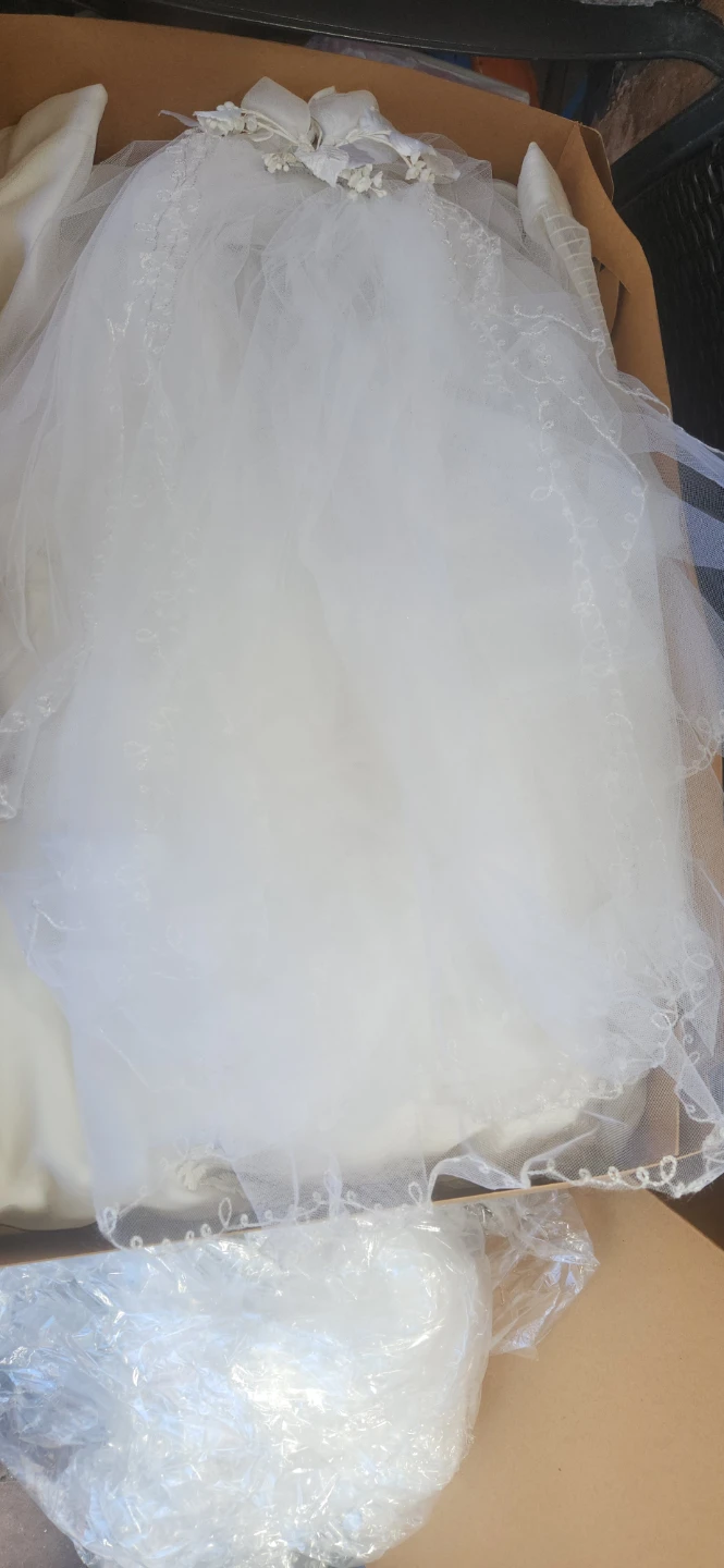 Syd. Silver Wedding Dress Size 10 - photo 3