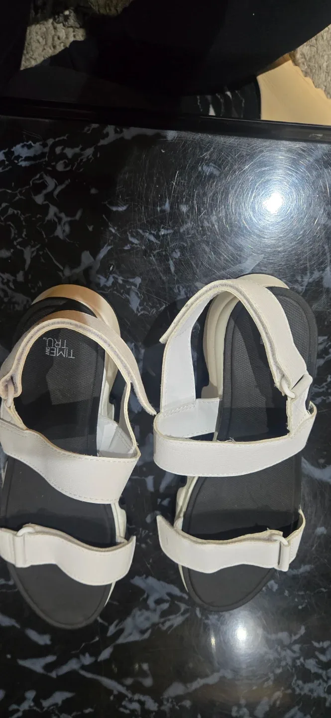 Time and Tru White Sport Sandals Size 10 - photo 2