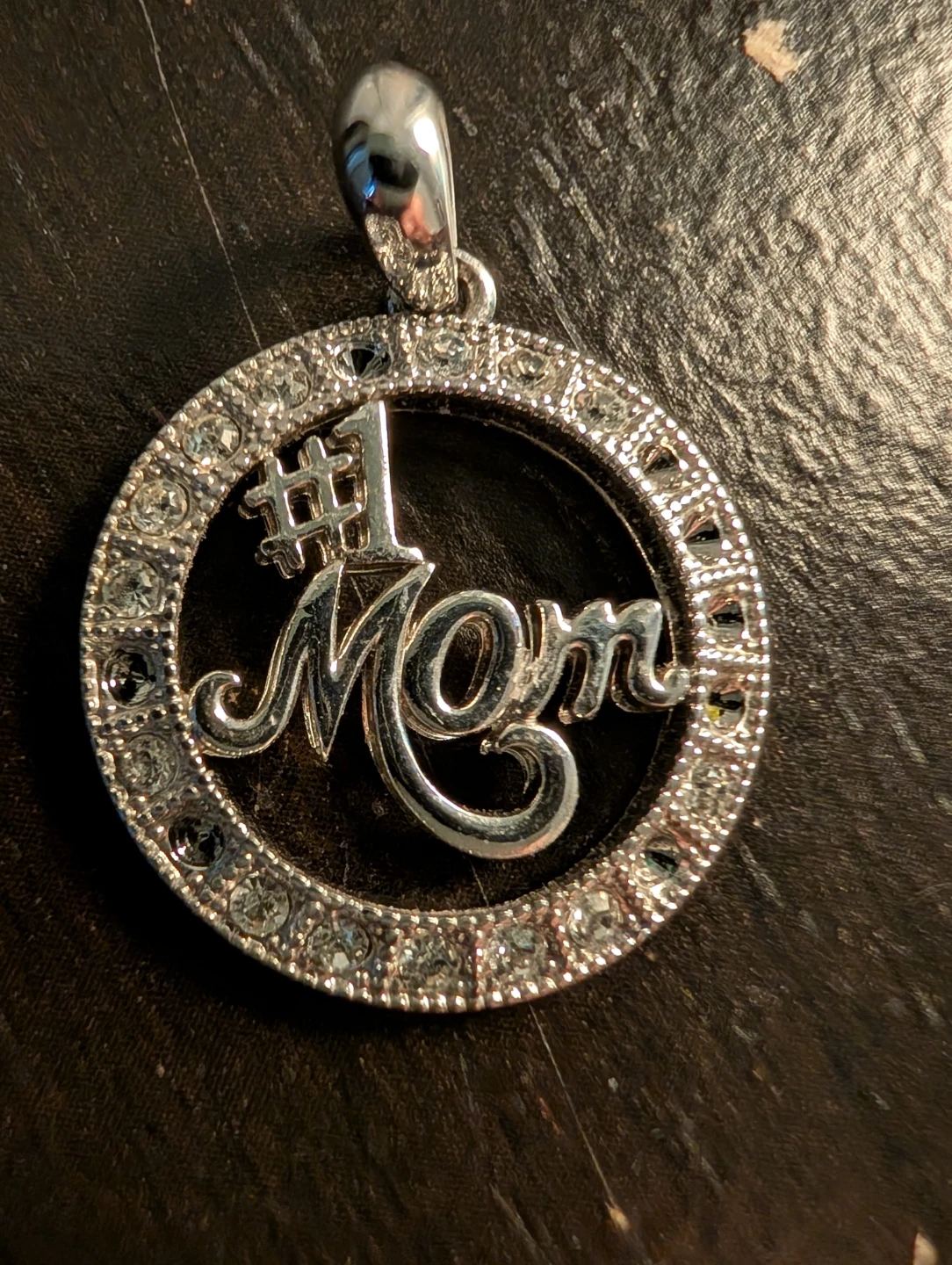 #1 Mom Pendant Necklace ⚽