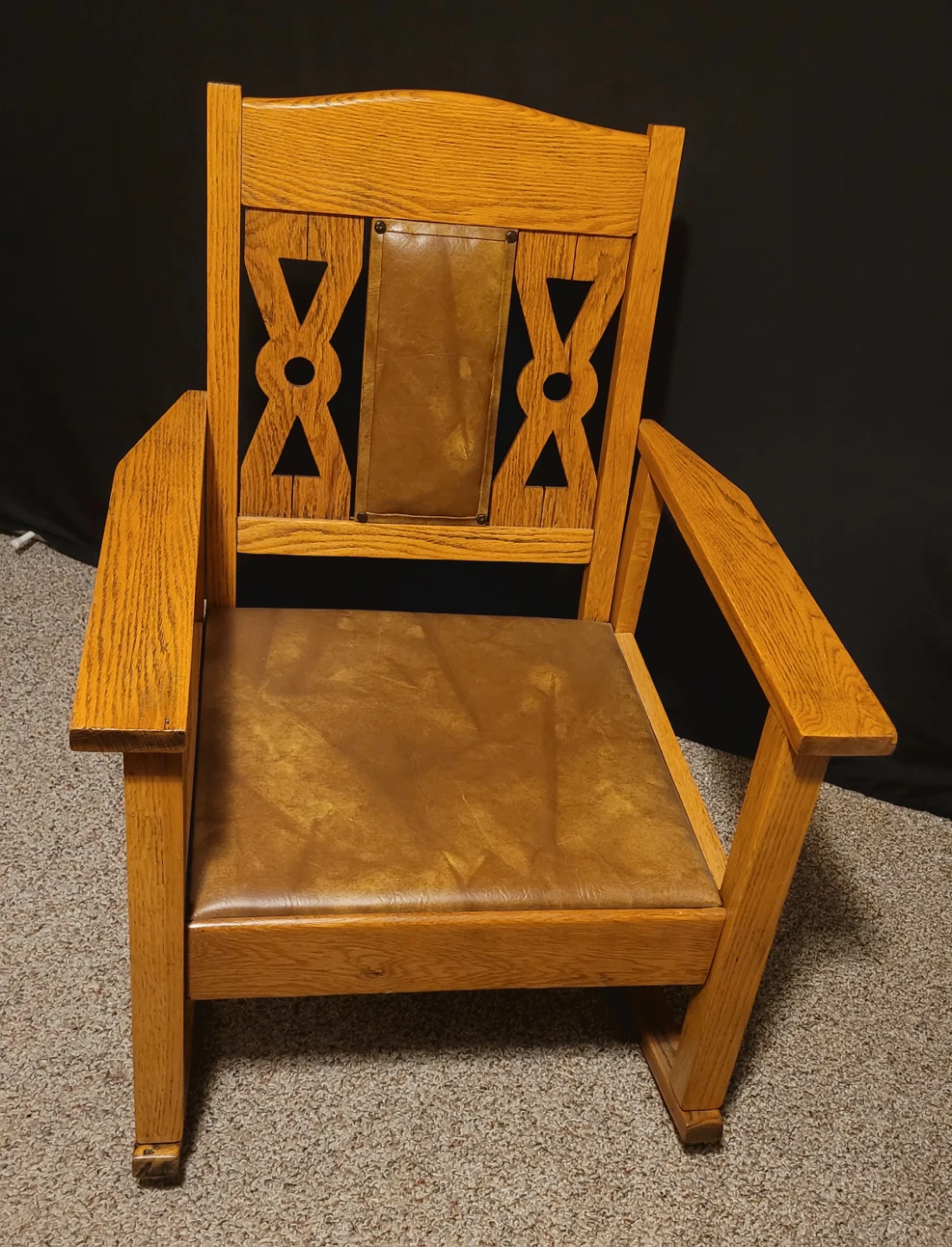 Oak Rocking Chair w/ Leather Seat & Back - photo 2