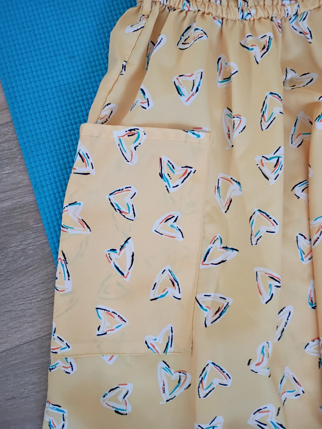 Rock n Romance Yellow Heart Print Sun Dress - photo 3
