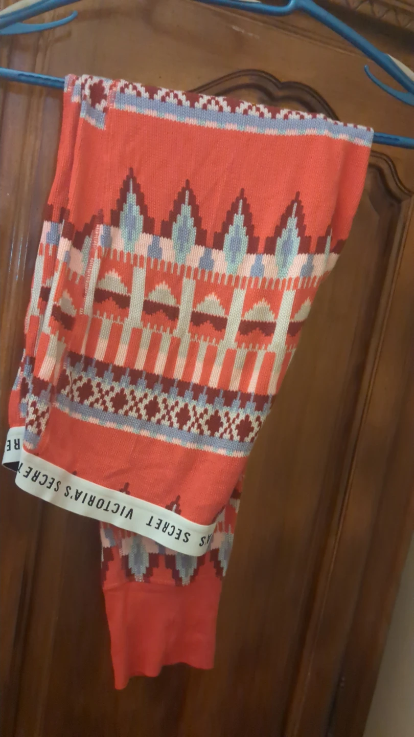 Victoria's Secret Pajama Set - Medium - photo 3