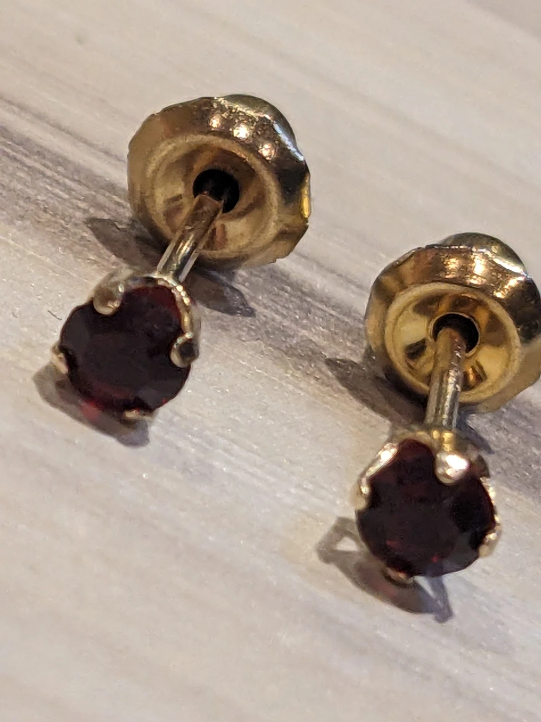 14K Yellow Gold Garnet Stud Earrings - photo 4