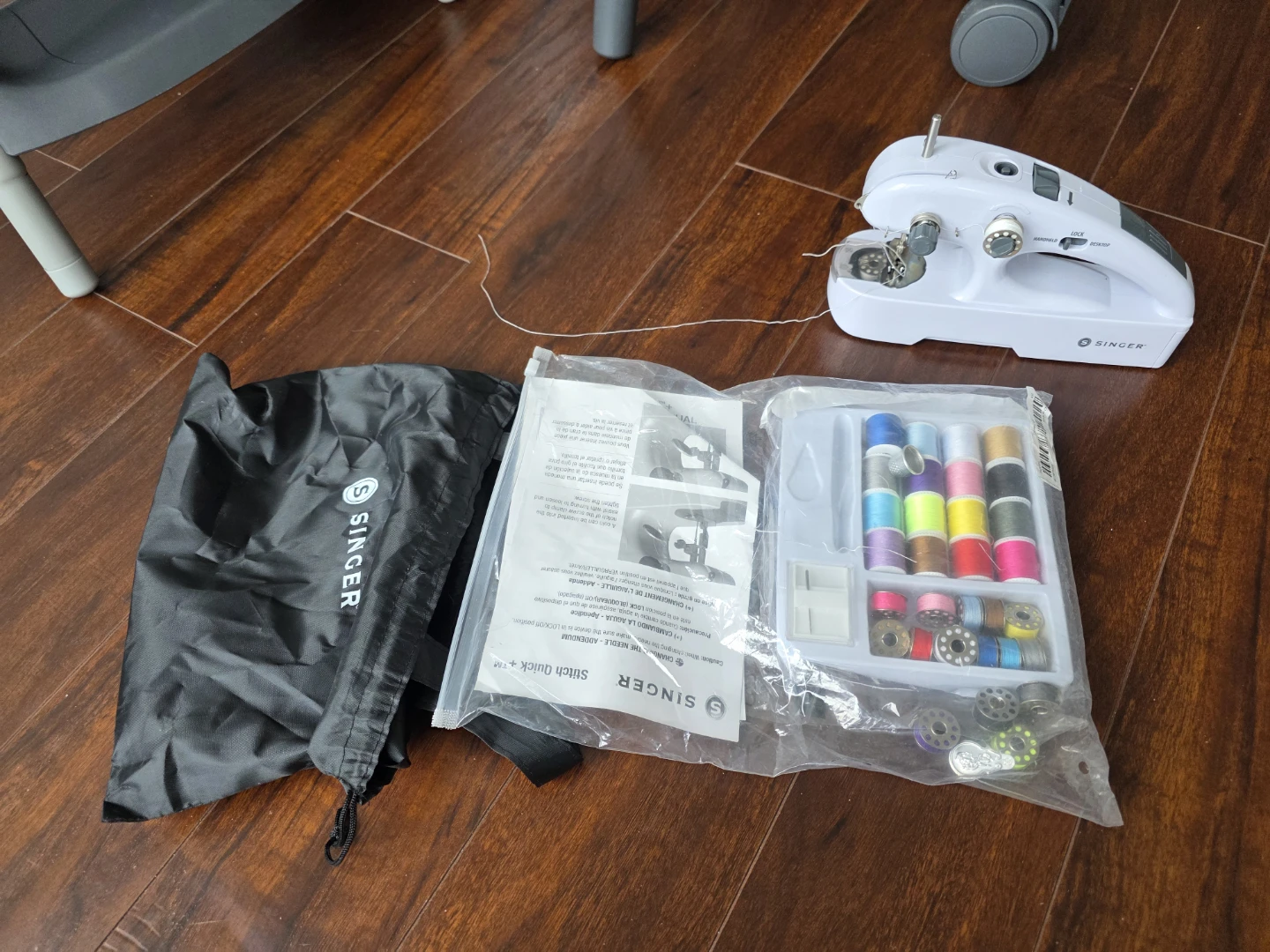 Singer Mini Sewing Machine with Accessories - photo 2