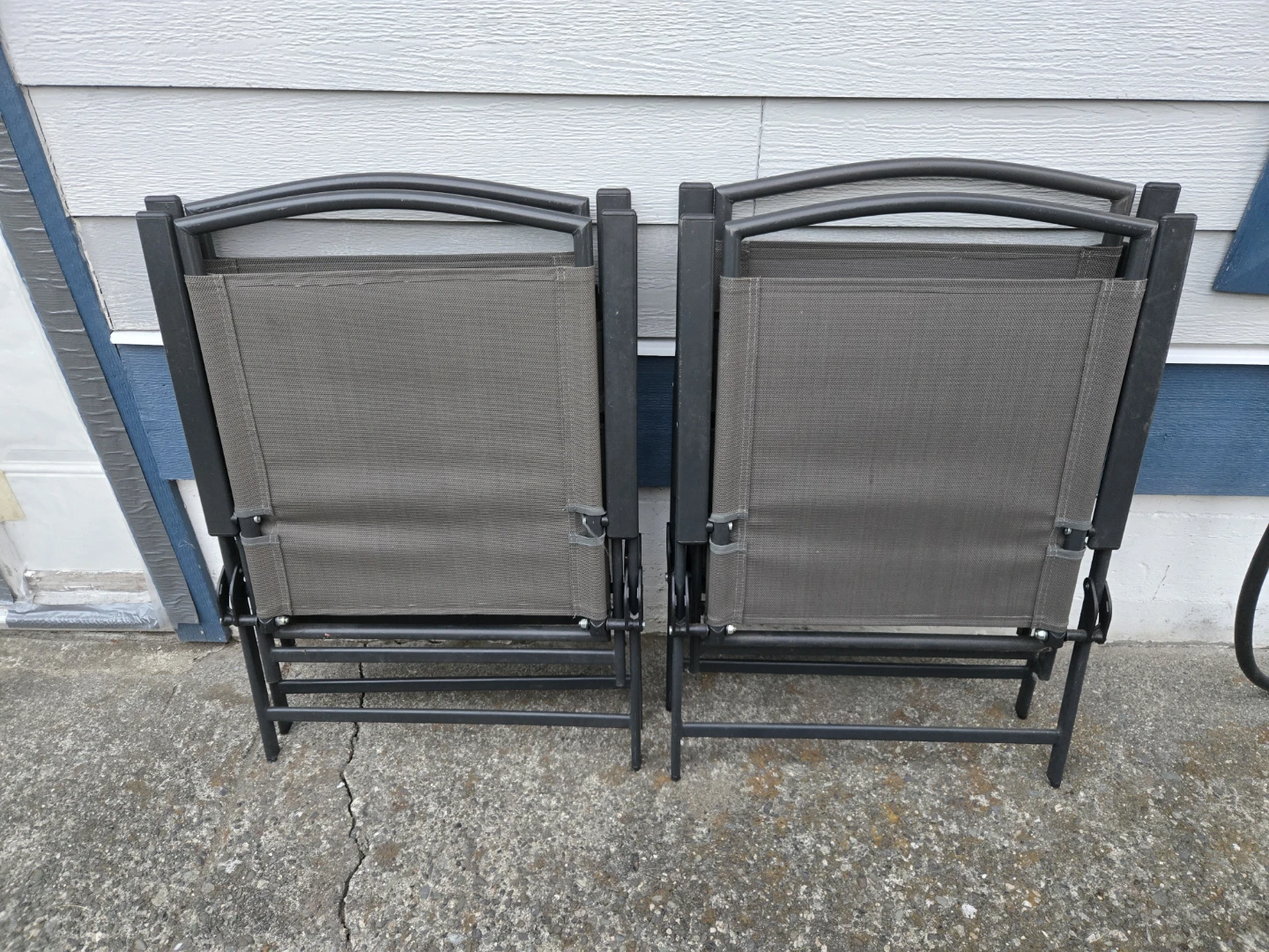 Set of 4 Grey Folding Patio Chairs - photo 2