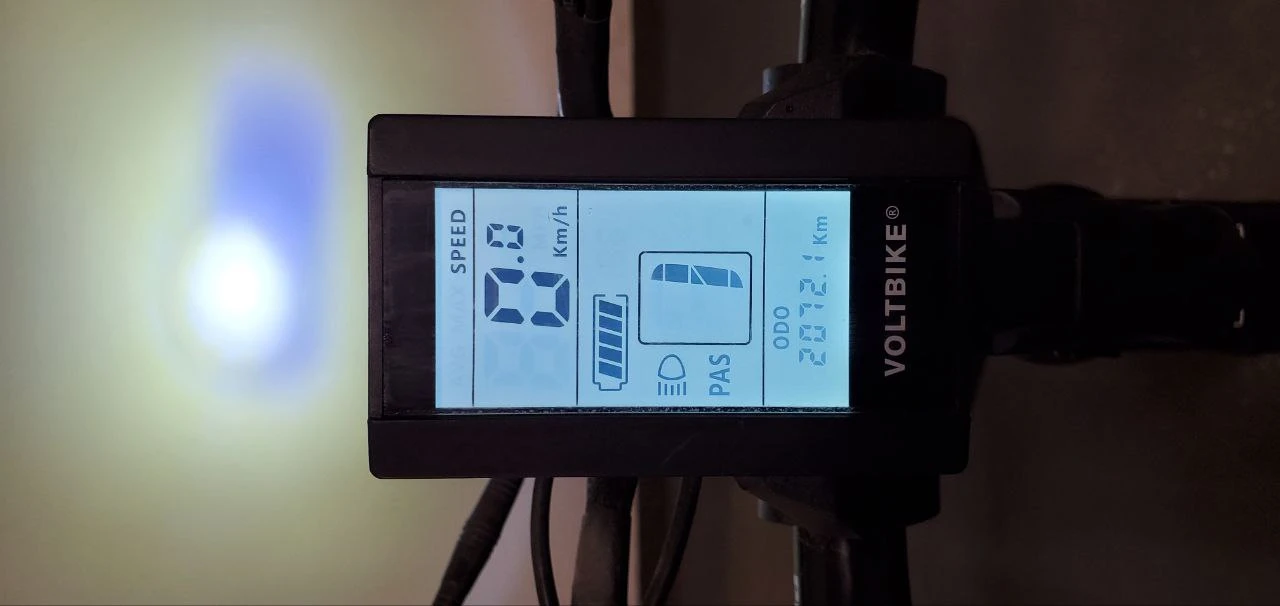 VOLTBIKE Elegant Electric Bike with Basket - photo 3