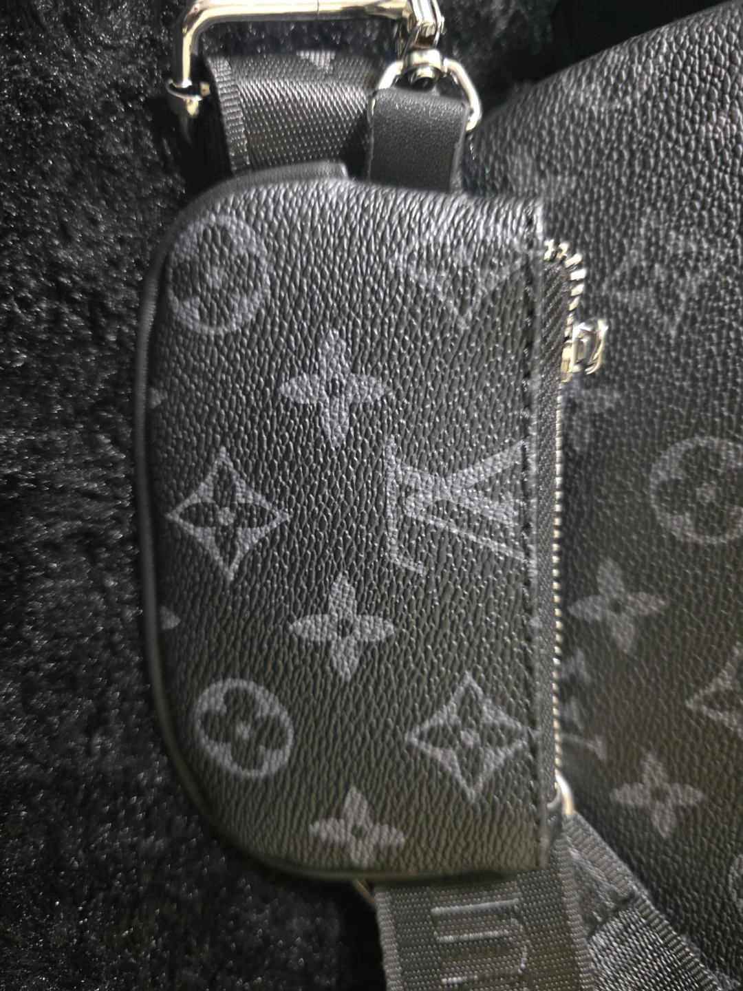 Louis Vuitton Monogram Shoulder Bag with Pouch - photo 2