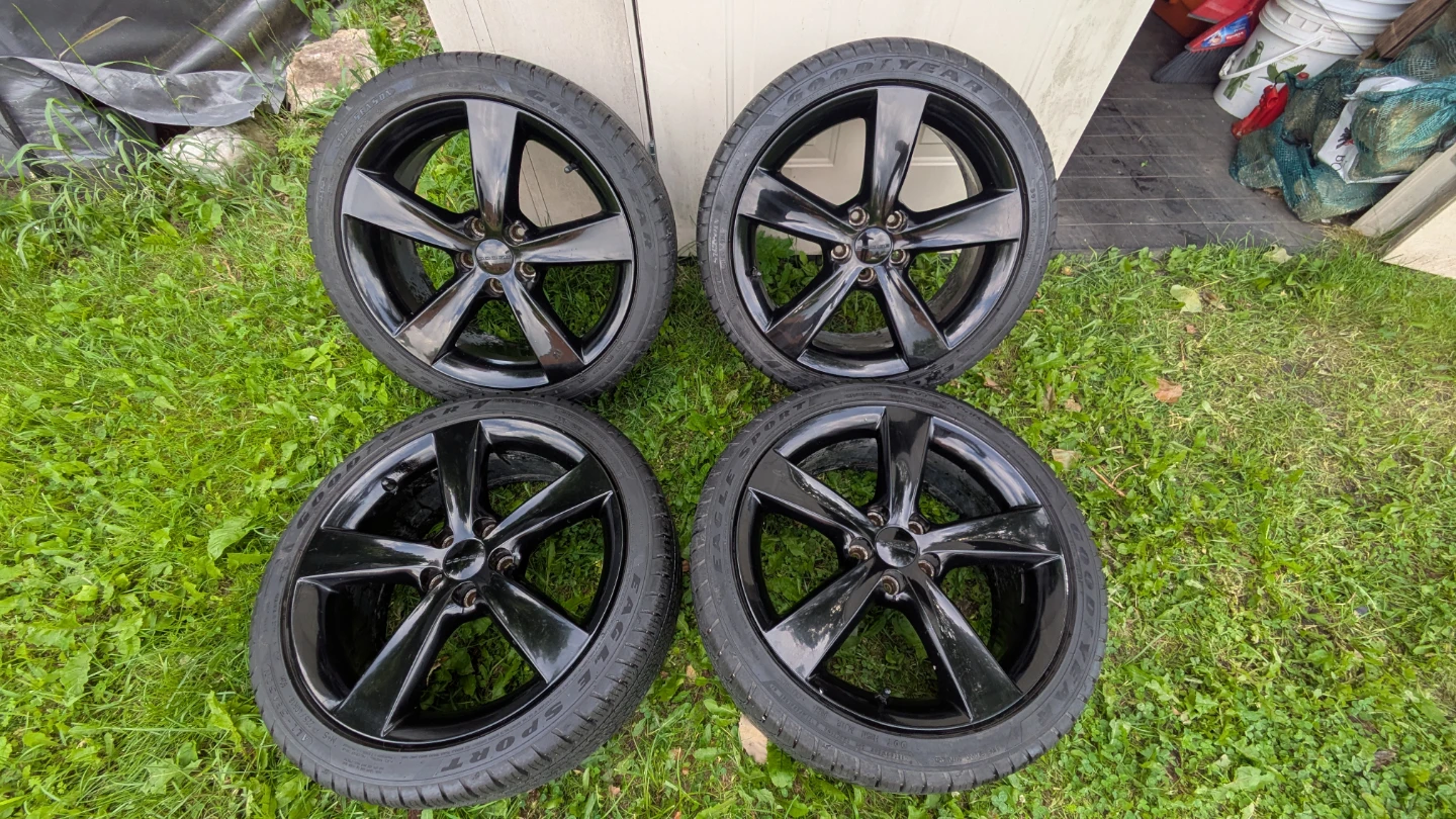 Original Alloy Rims & New Tires