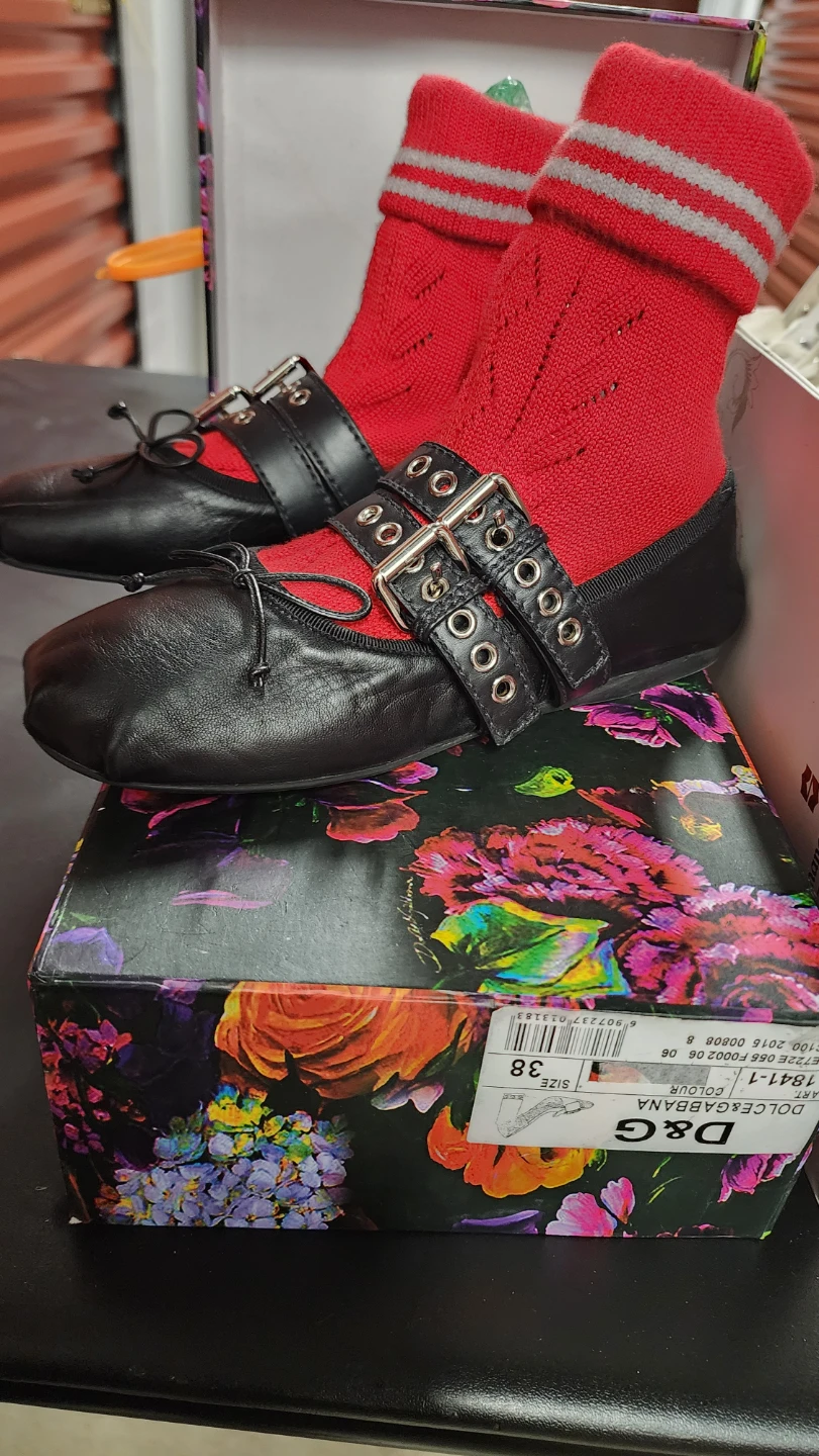 Dolce & Gabbana Black Leather Ballet Flats with Red Socks - photo 3