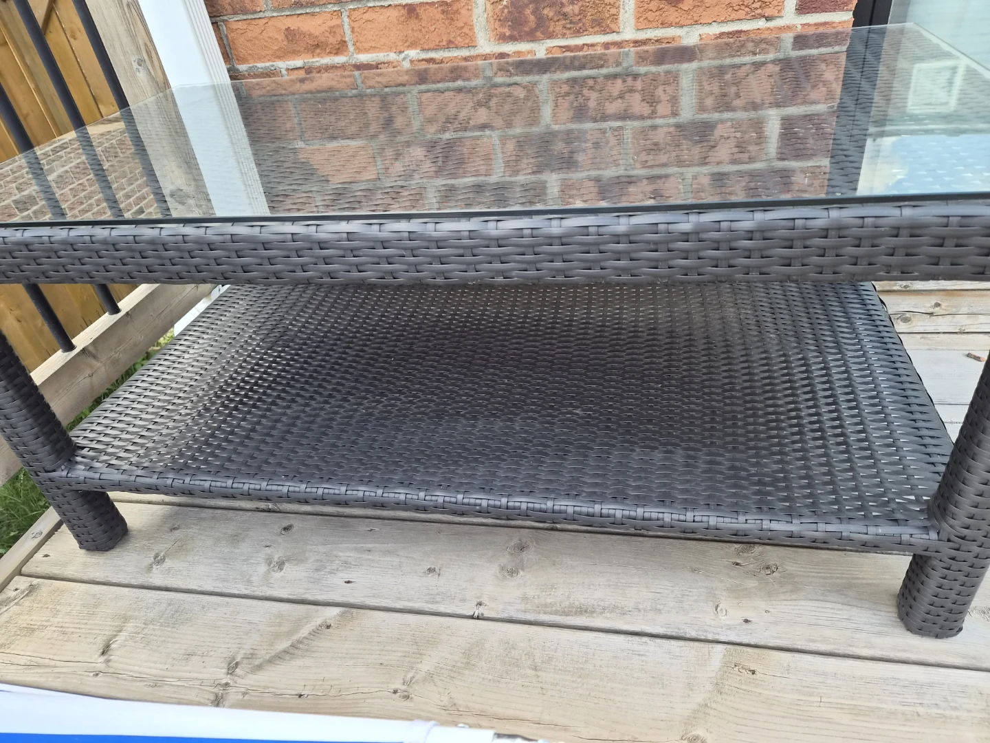 Rattan coffee table with glass top - photo 2