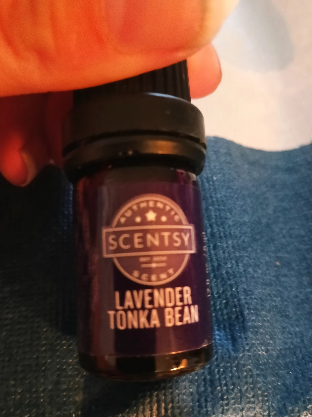Scentsy Essential Oil Bundle – 5 Small Bottles + 1 Brand New - photo 3