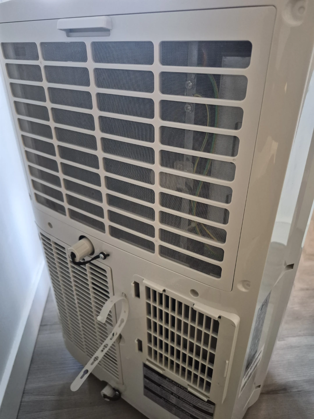 LG LP0721WSB Portable Air Conditioner - photo 3