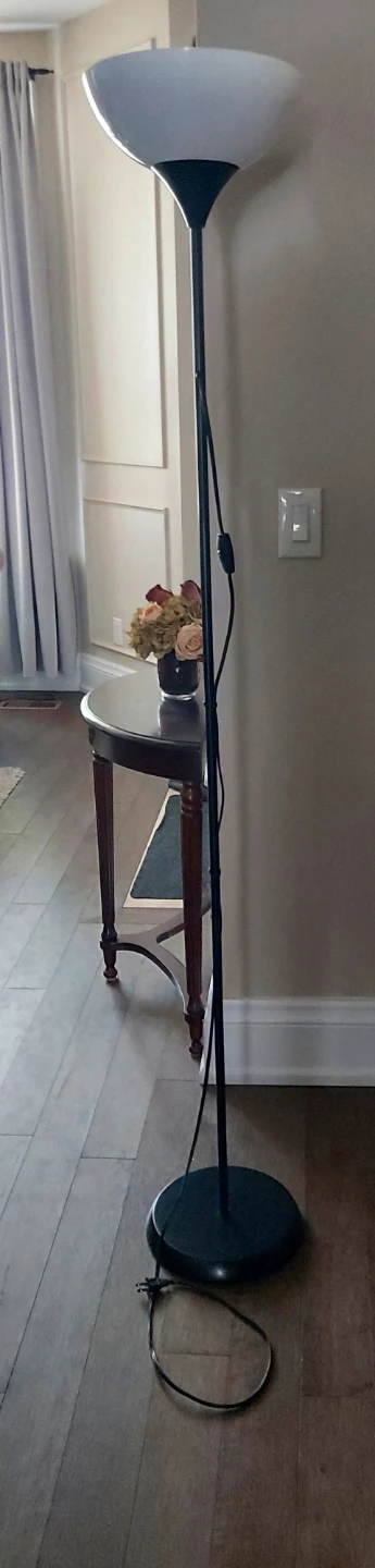 IKEA Floor Lamp - photo 2