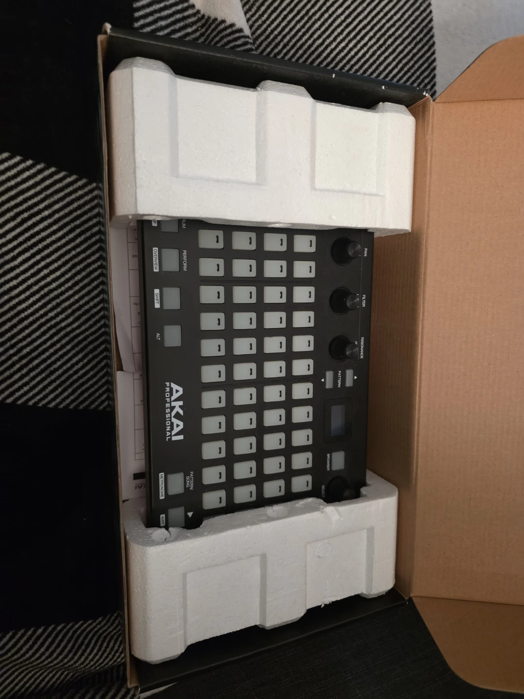 AKAI Professional FIRE FL Studio Hardware Controller - photo 2