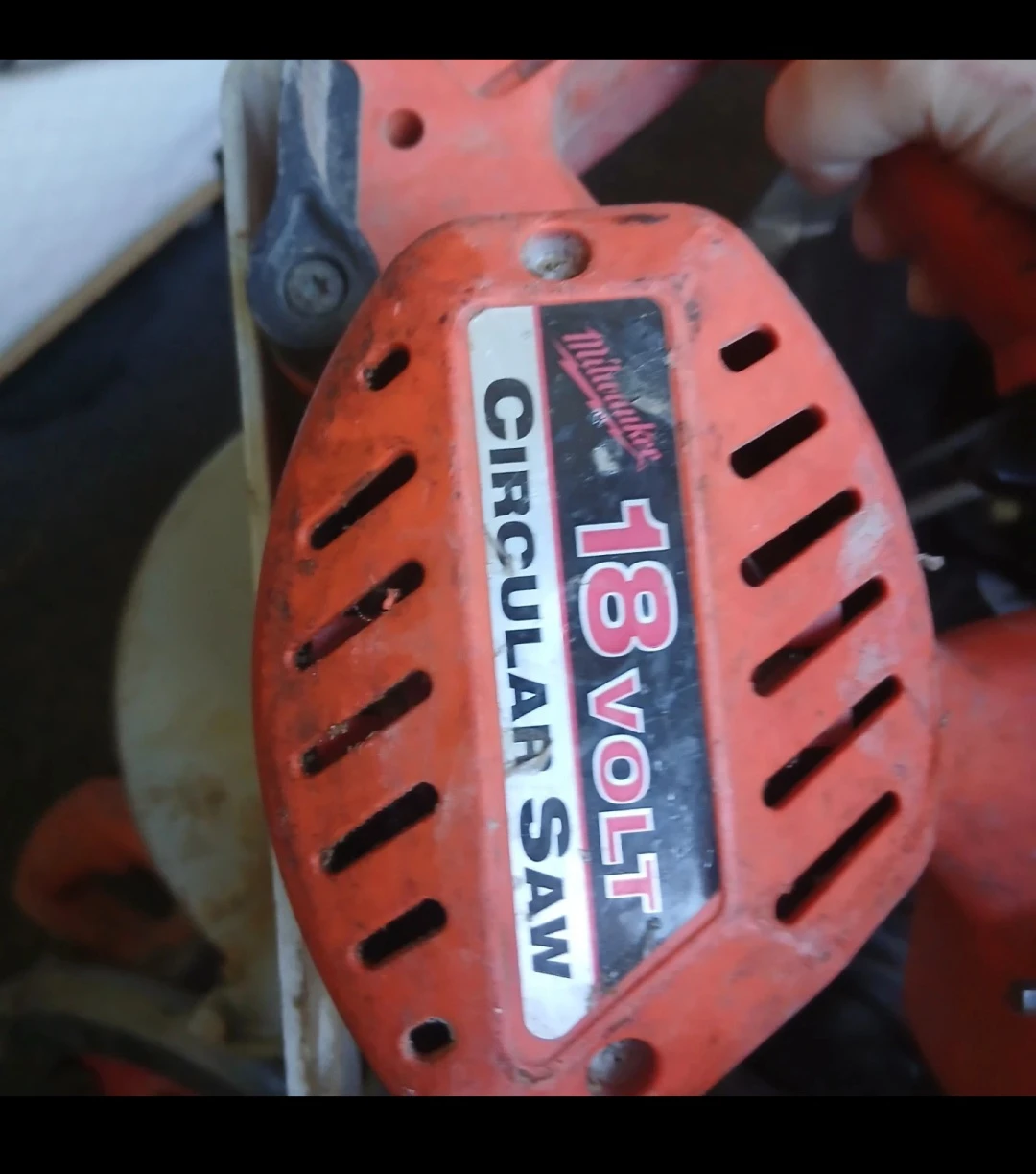 ⚽️ Milwaukee 18 Volt Circular Saw - photo 2