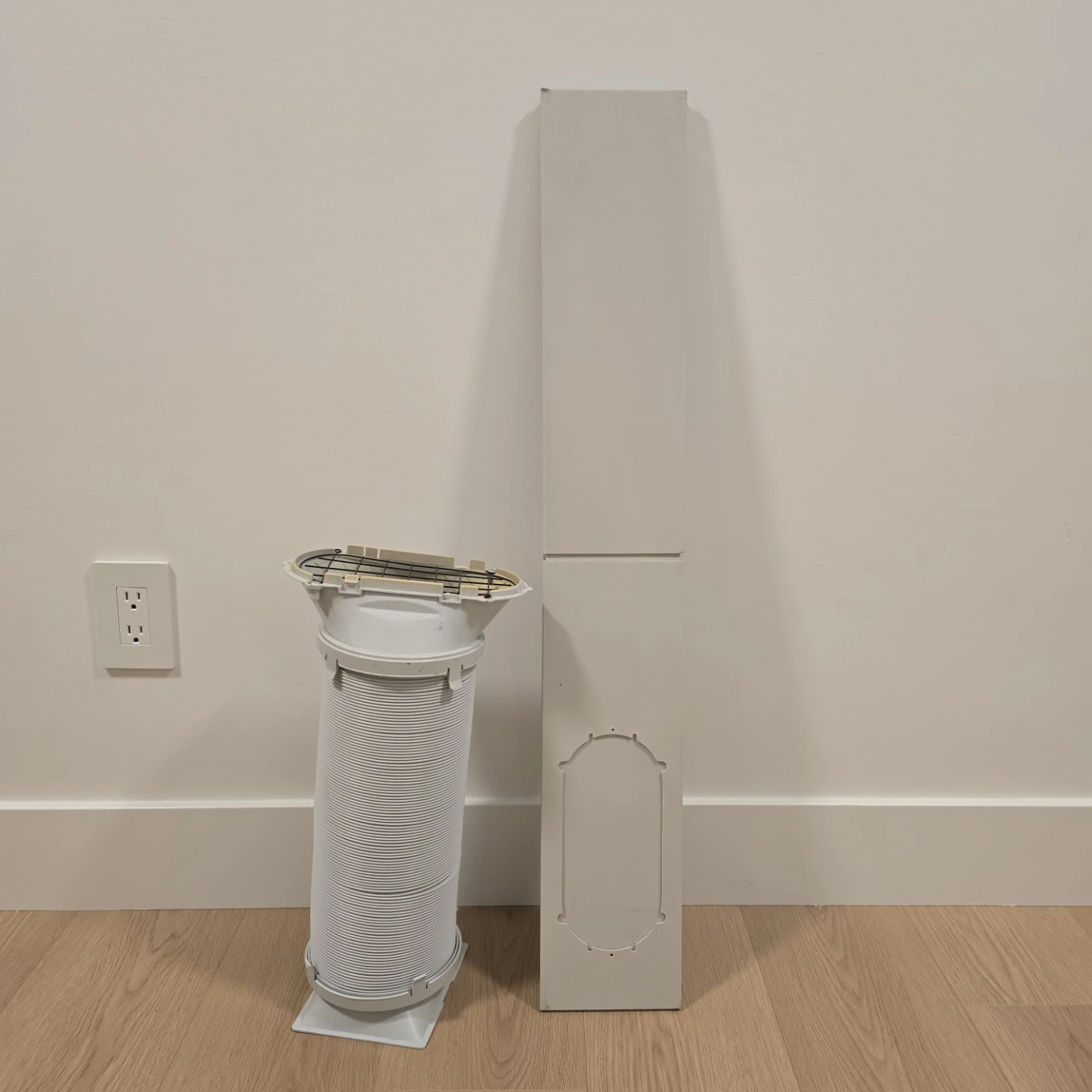 Hisense Portable Air Conditioner AP1021CW1G - photo 2