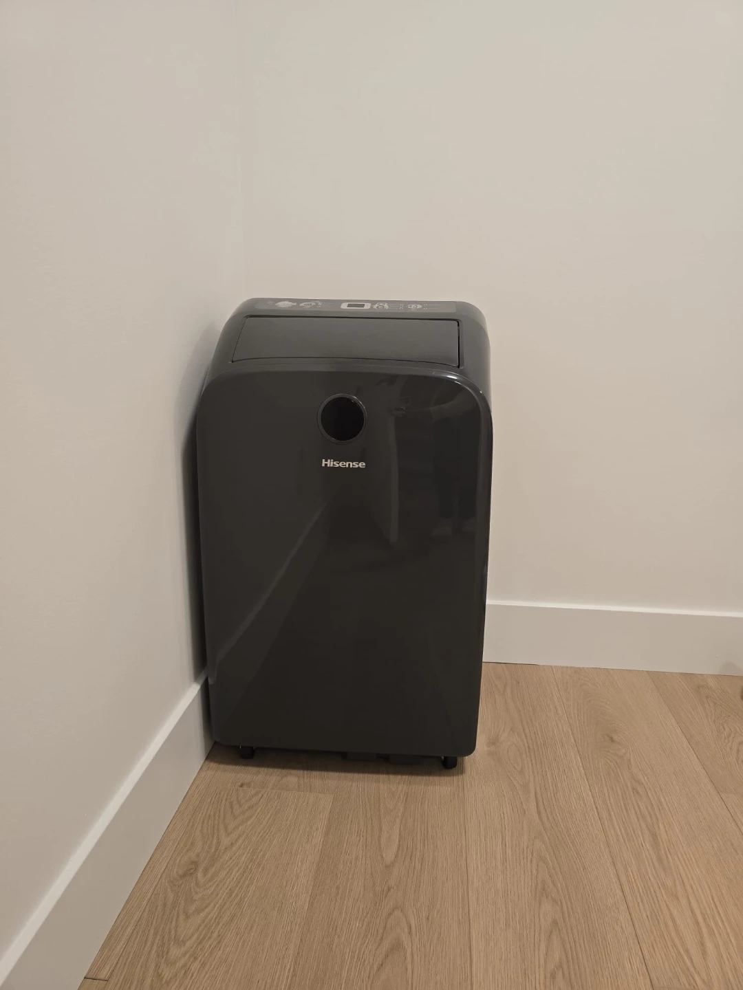 Hisense Portable Air Conditioner AP1021CW1G - photo 3