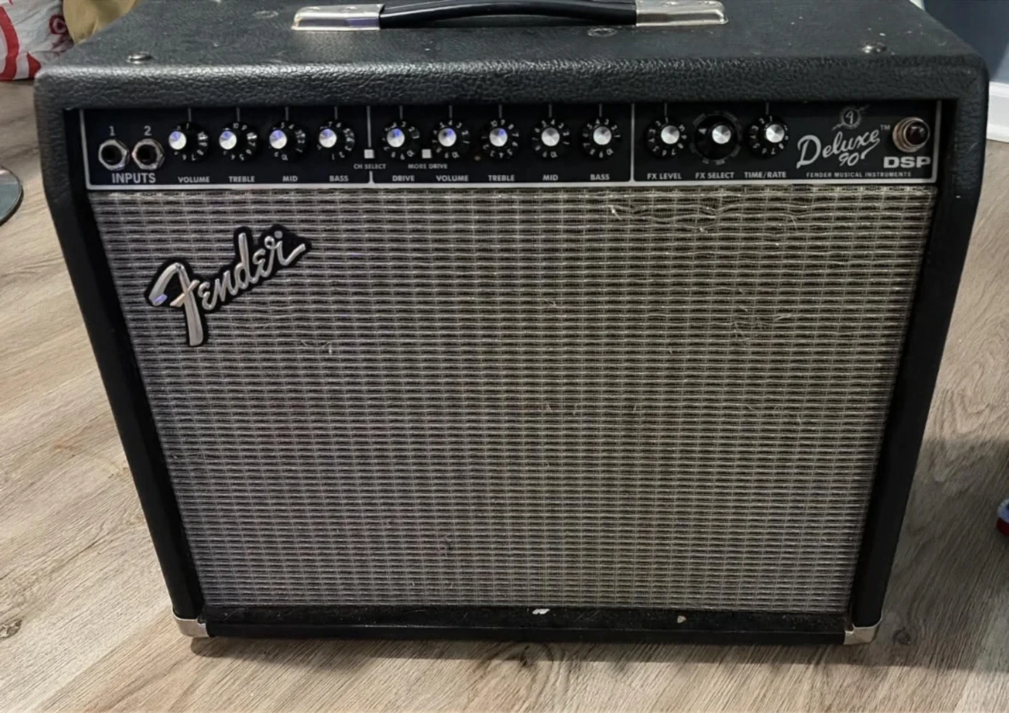 Fender Deluxe 90 DSP Guitar Amplifier - photo 2