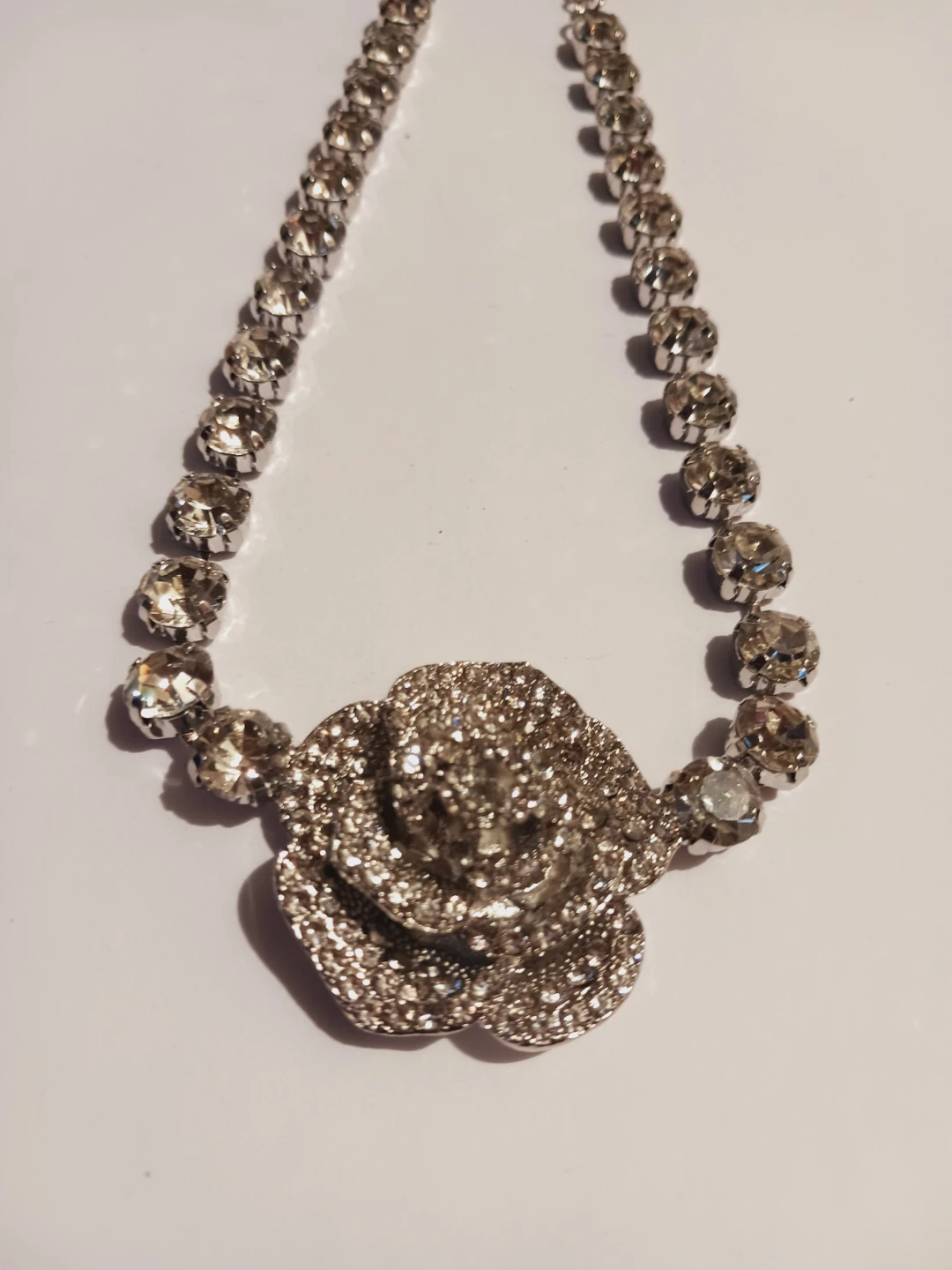 New !! Sparkling Rose Pendant Necklace