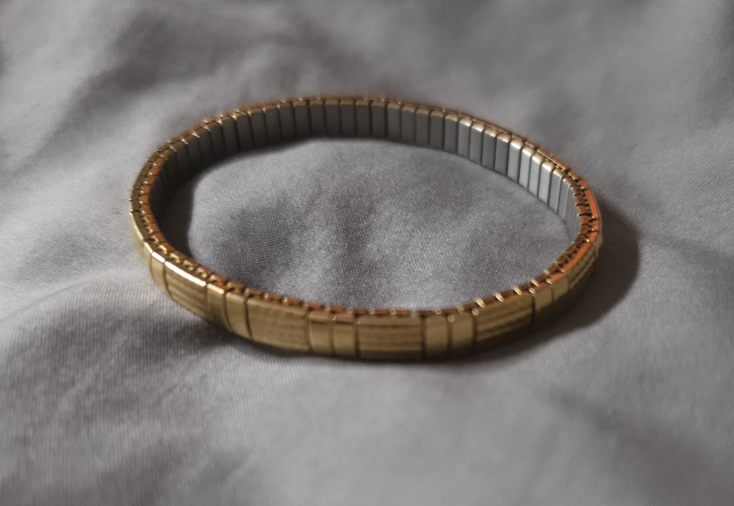 Gold Tone Stretch Bracelet