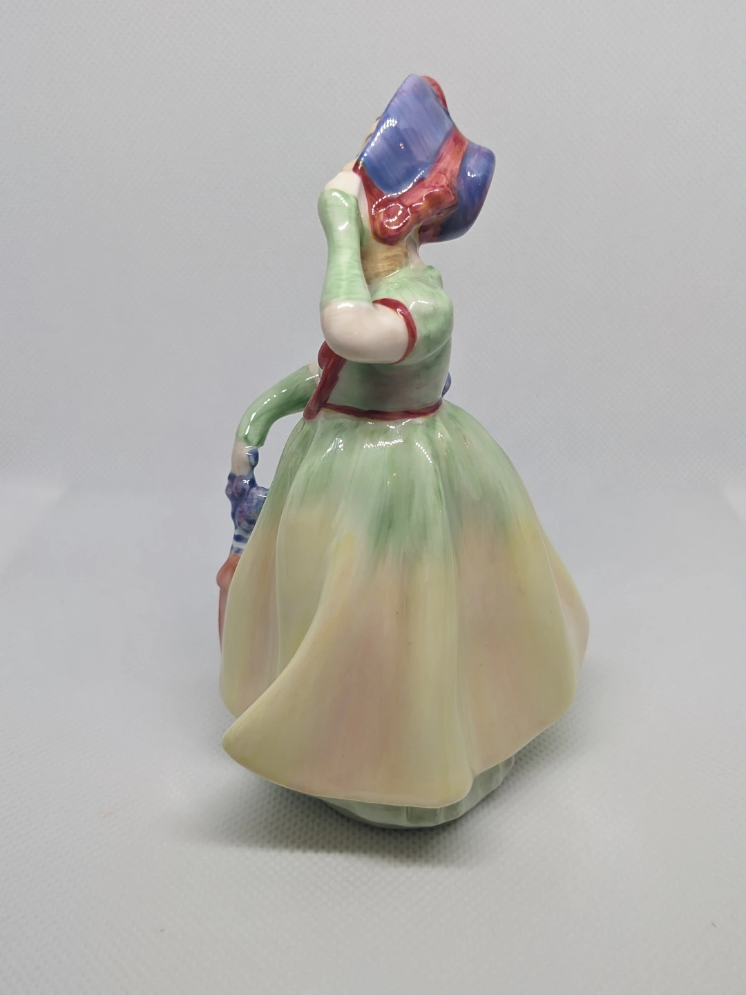 Royal Doulton "Babie" Vintage Figure - photo 2