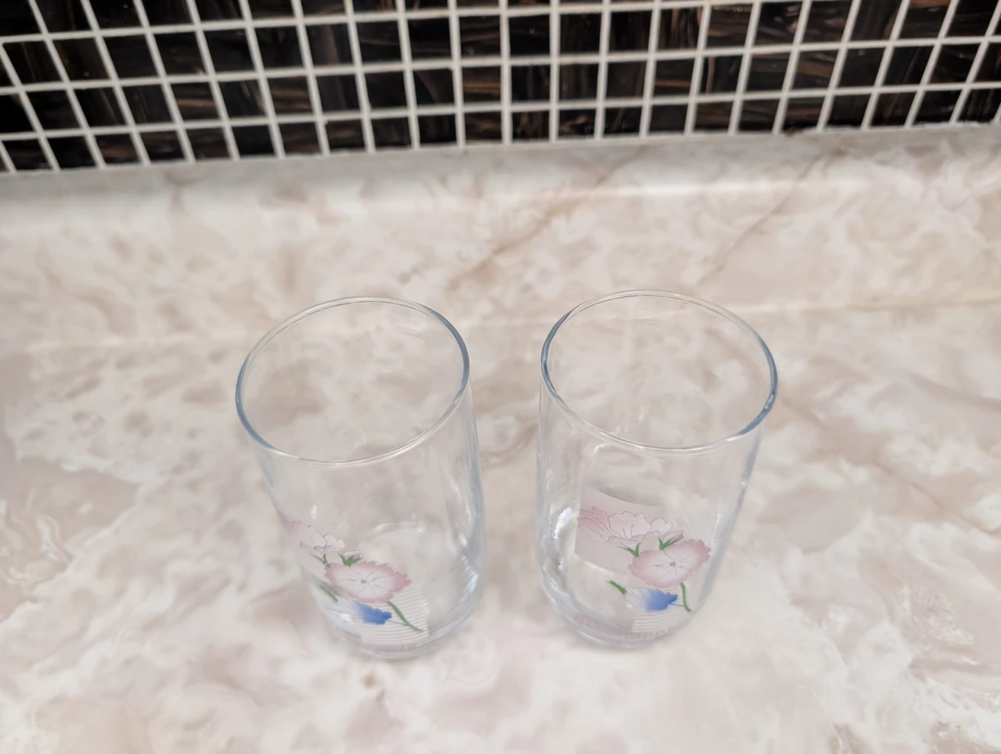 Set of 2 decorative glasses  with floral print - photo 2