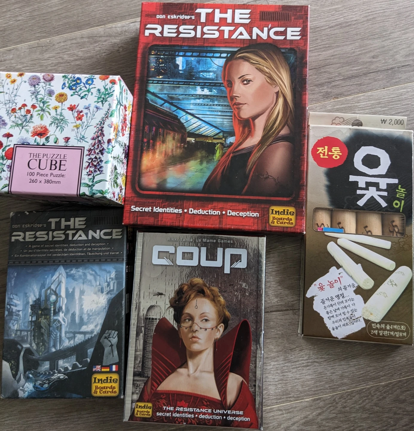 Resistance coup puzzle games lot
