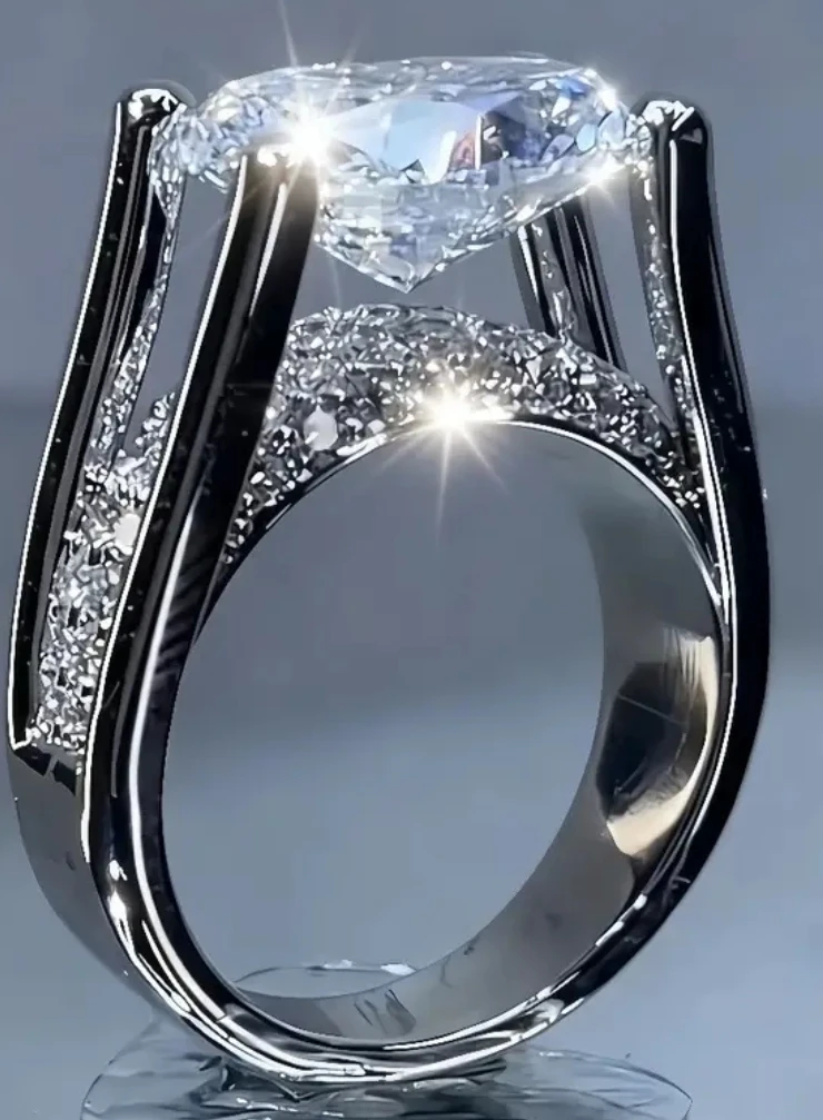 New Sparkly Cocktail Ring US SIZE 10