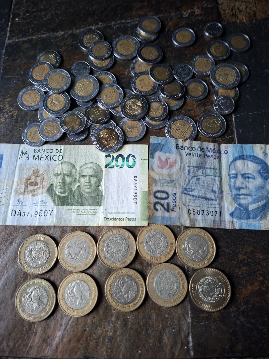 Mexican Pesos Banknotes and Coins - photo 2