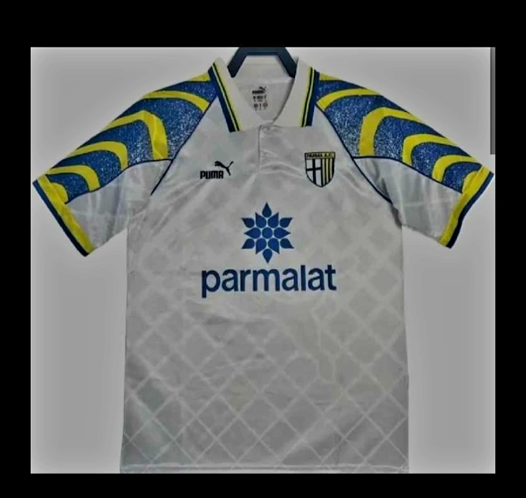 ⚽️Parma Away Shirt - 1995-97 XL ZOLA #10