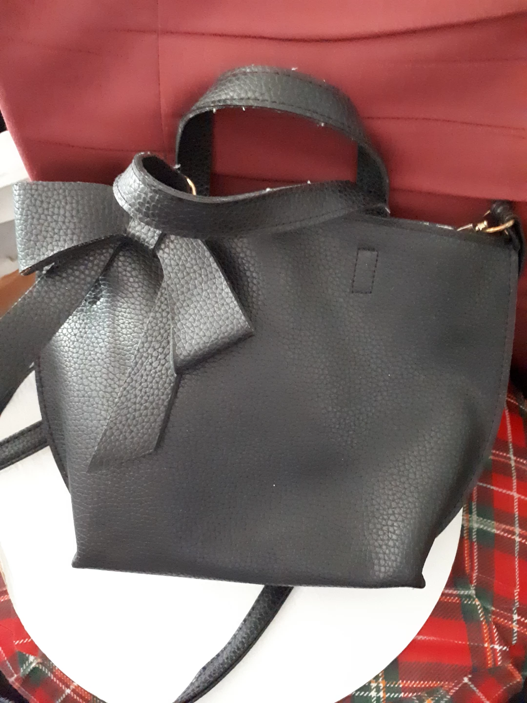 Black Faux Leather Tote Bag with Bow Detail⚽