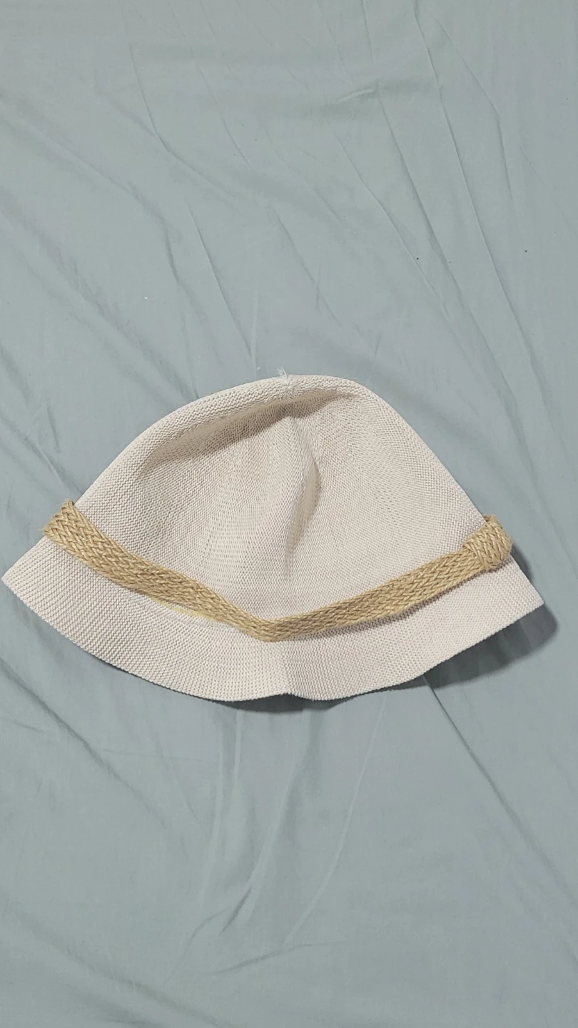Dockers Cream Bucket Hat with Rope Detail