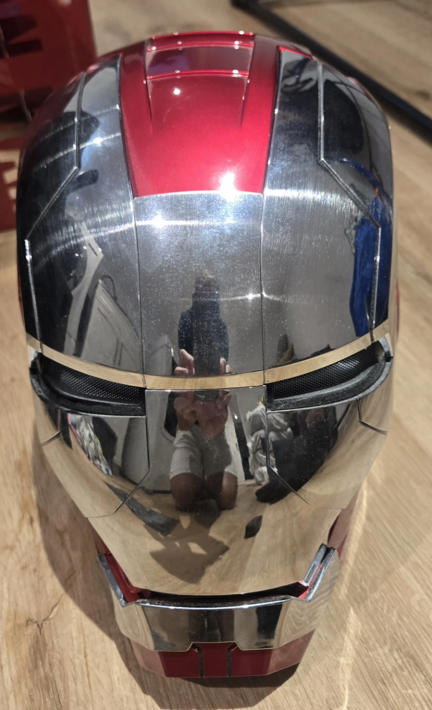Iron Man Mark V Helmet Replica - photo 5