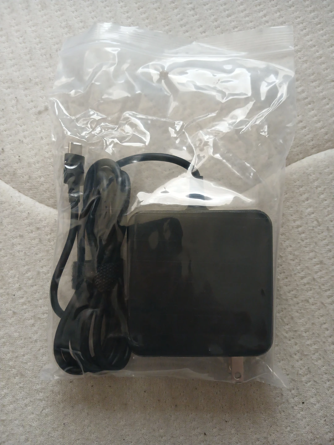 USB-C Professional Fast Charging Power Adapter - photo 5
