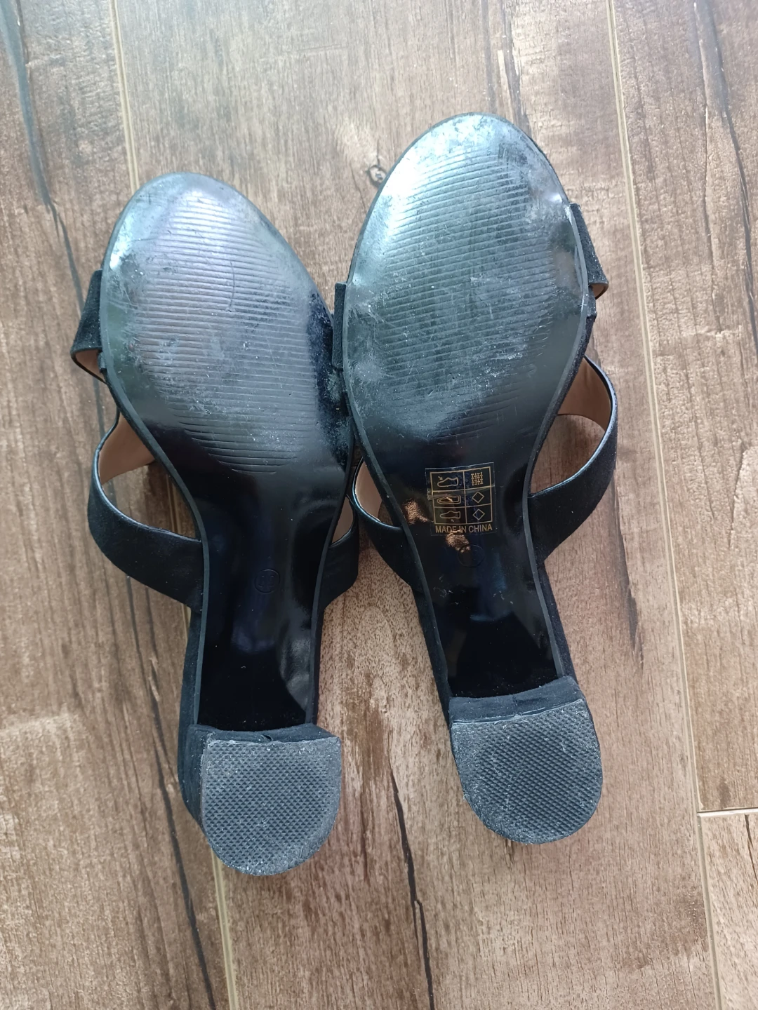 Codia Black Suede Mule Heels Size 36 - photo 4
