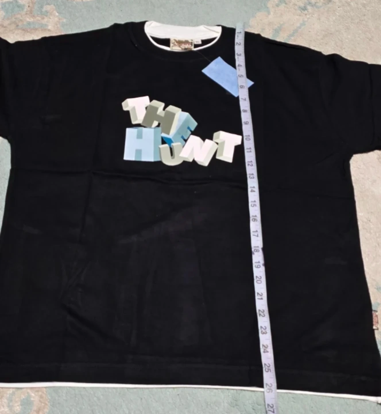 ⚽️$5 BRAND NEW The Hunt Graphic T-Shirt - photo 4