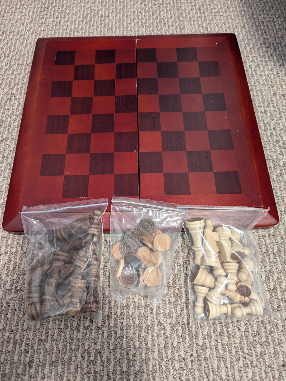 Foldable Chess and Checkers set