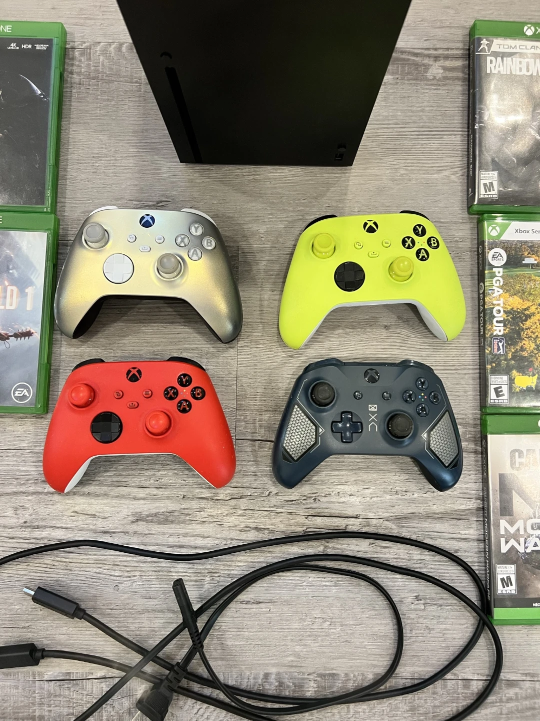 Xbox Series X Bundle - Console, 4 Controllers, 11 Games - photo 2