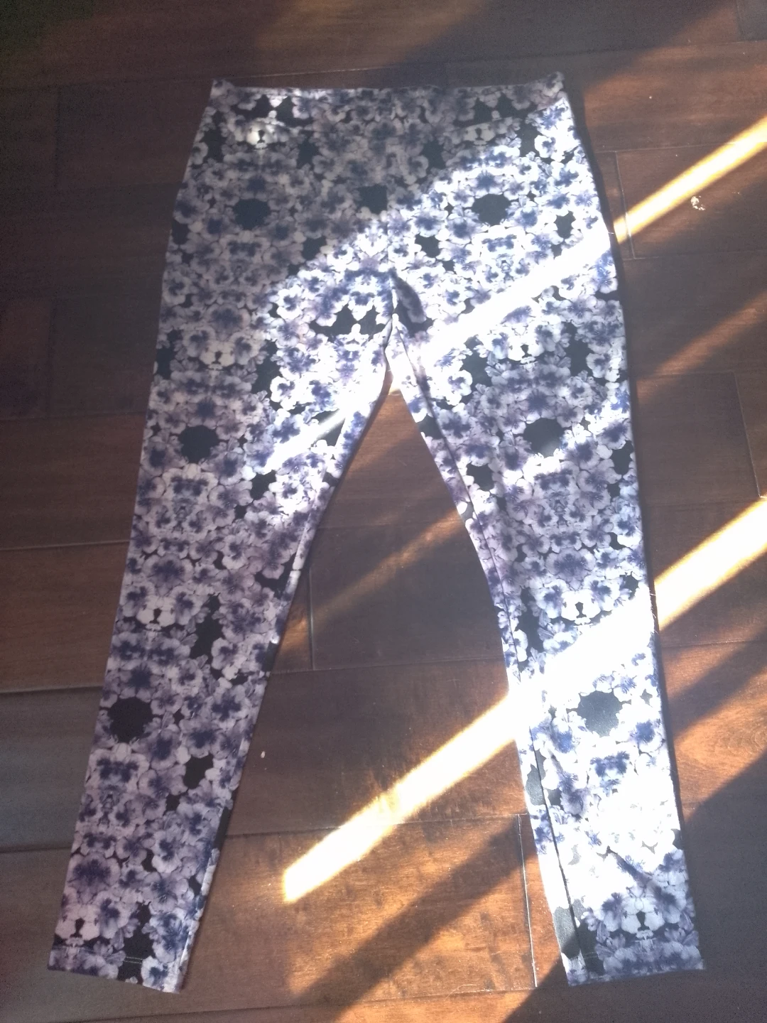 Floral Print Leggings ⚽