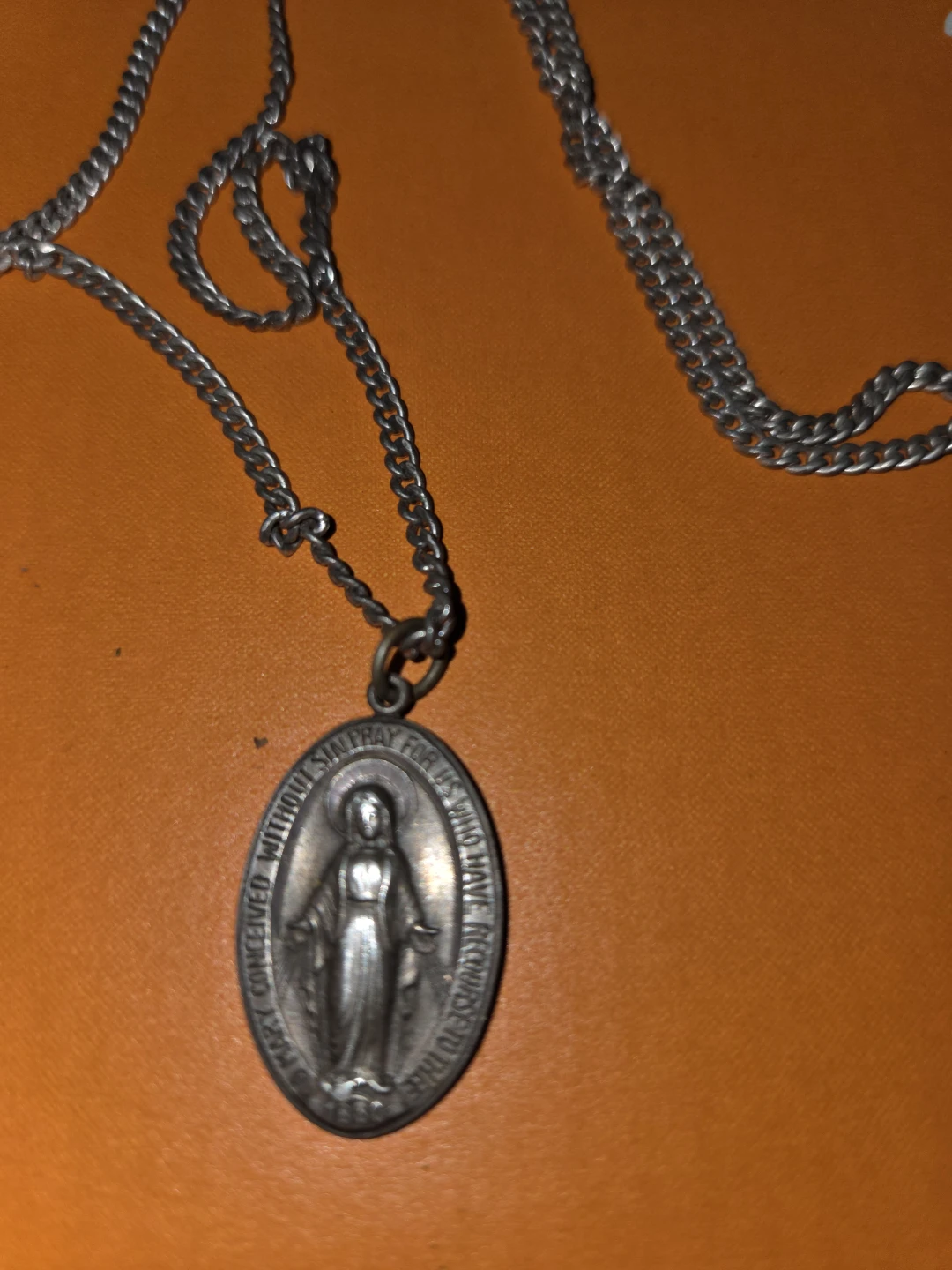 Sterling Silver Miraculous Medal Necklace 1880 - photo 3