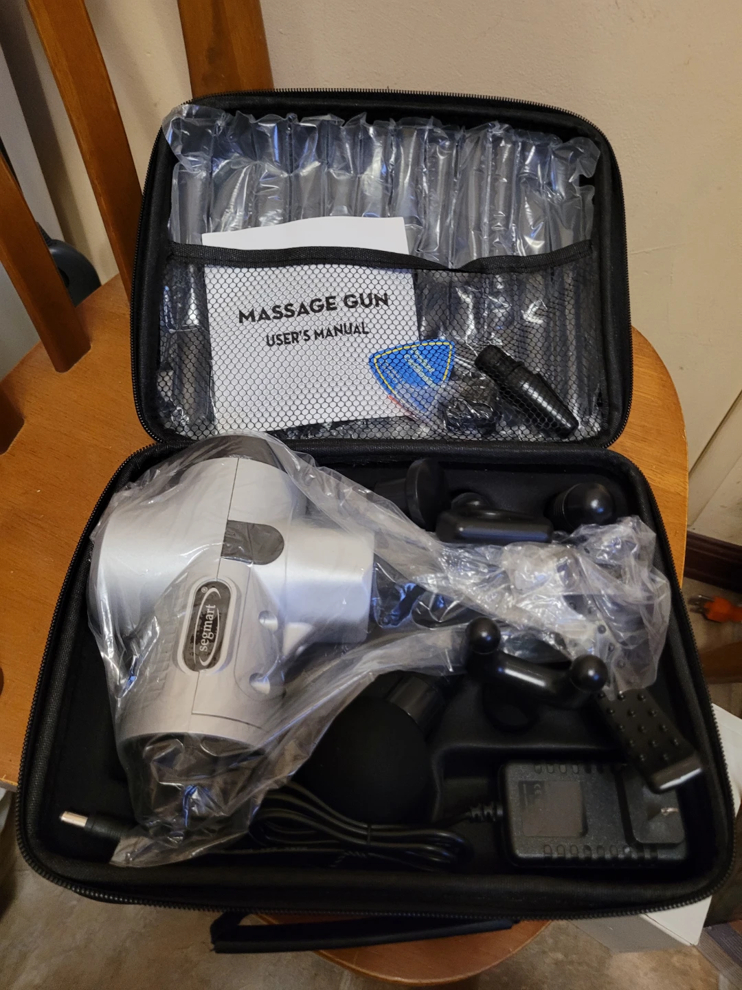 Massage Gun with Case and accessories - photo 3