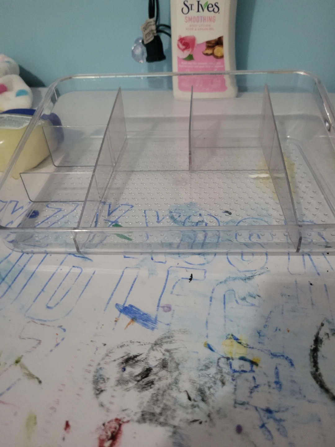 Clear Plastic Organizer Tray