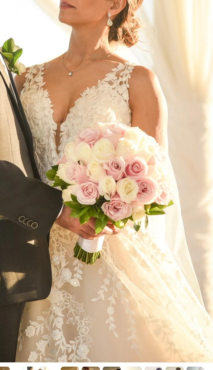 White Lace Wedding Dress - photo 3