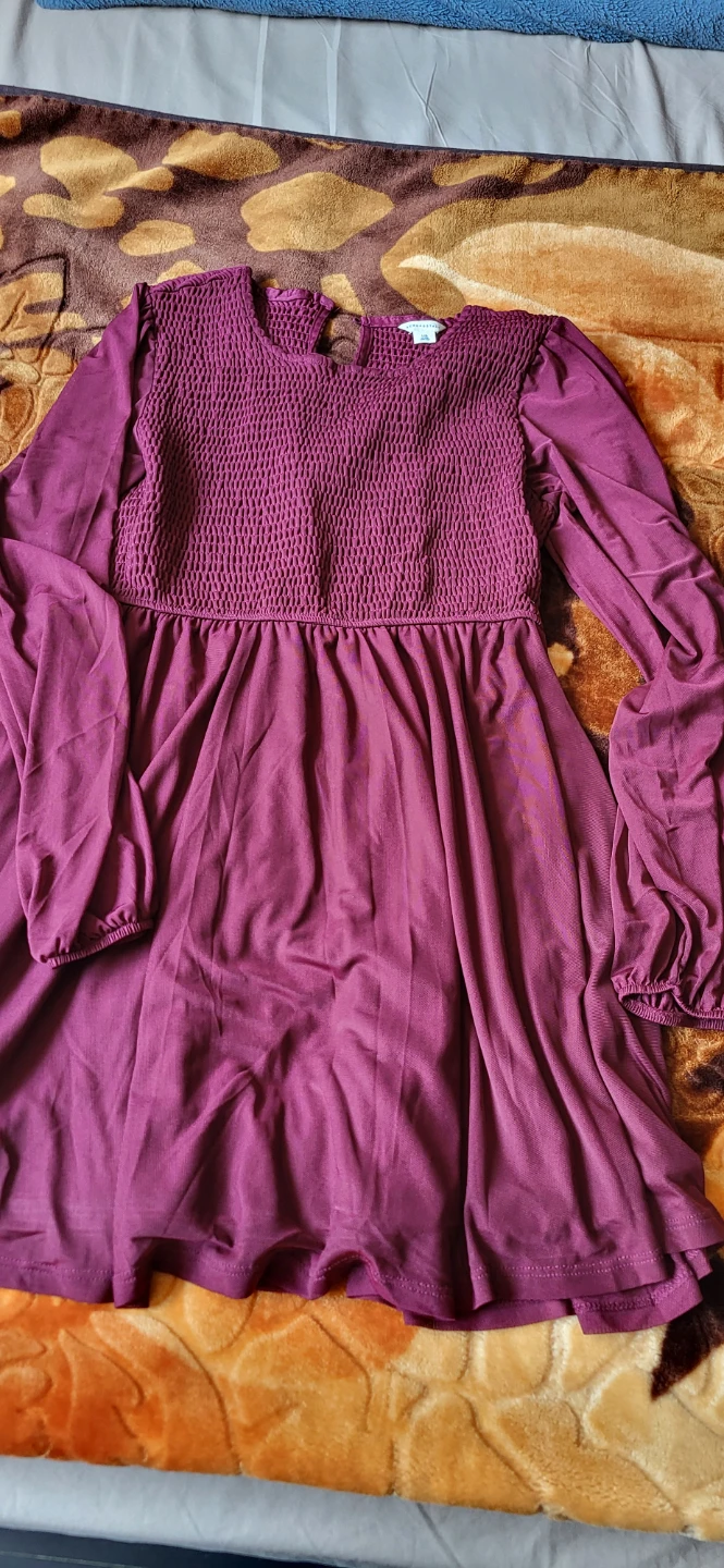 Aeropostale Burgundy Smocked Long Sleeve Dress ⚽