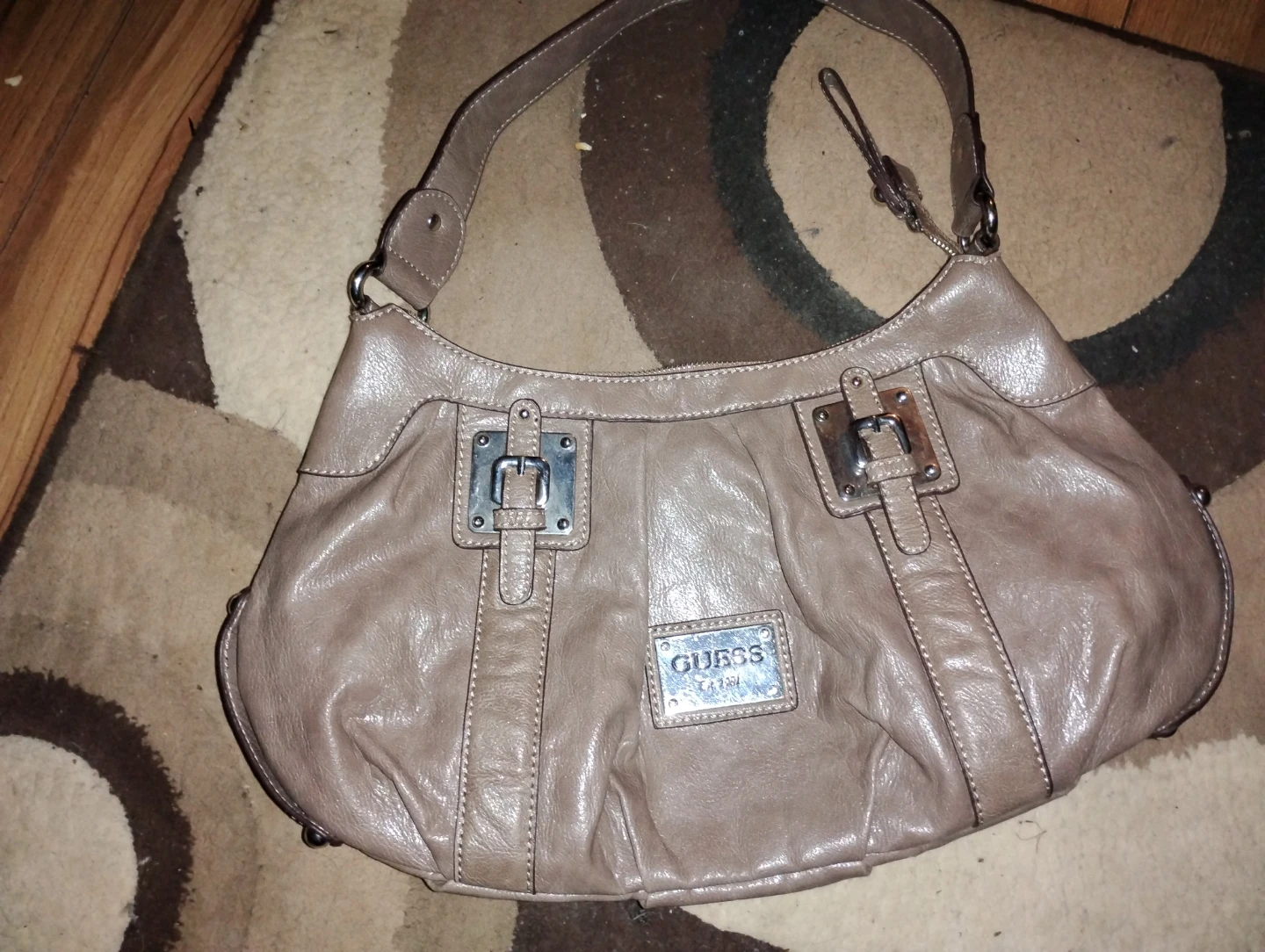 Guess Shoulder Bag