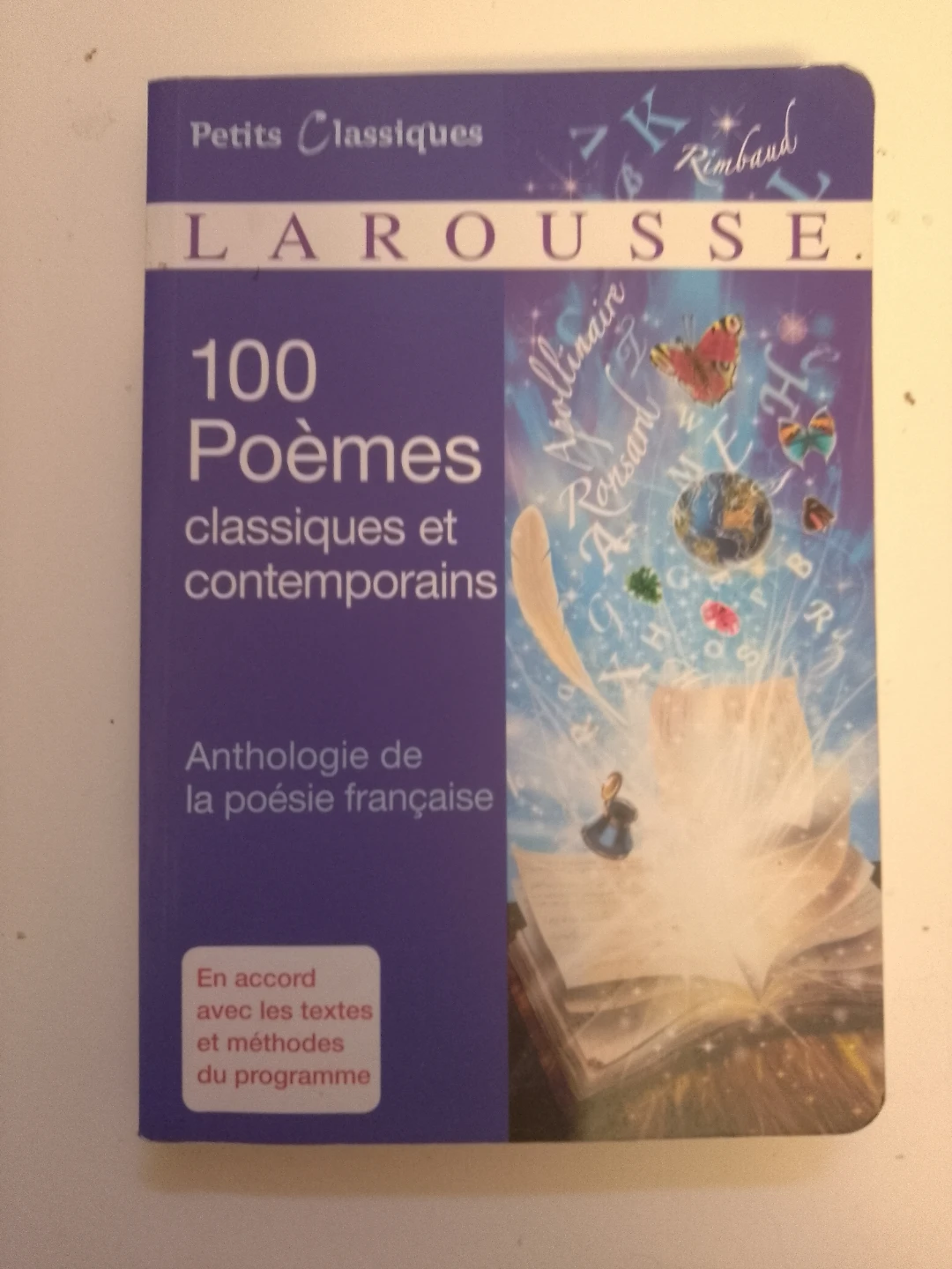 Larousse 100 Poèmes classiques et contemporains Book ⚽