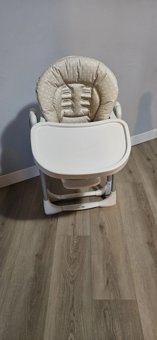 High chair - photo 4