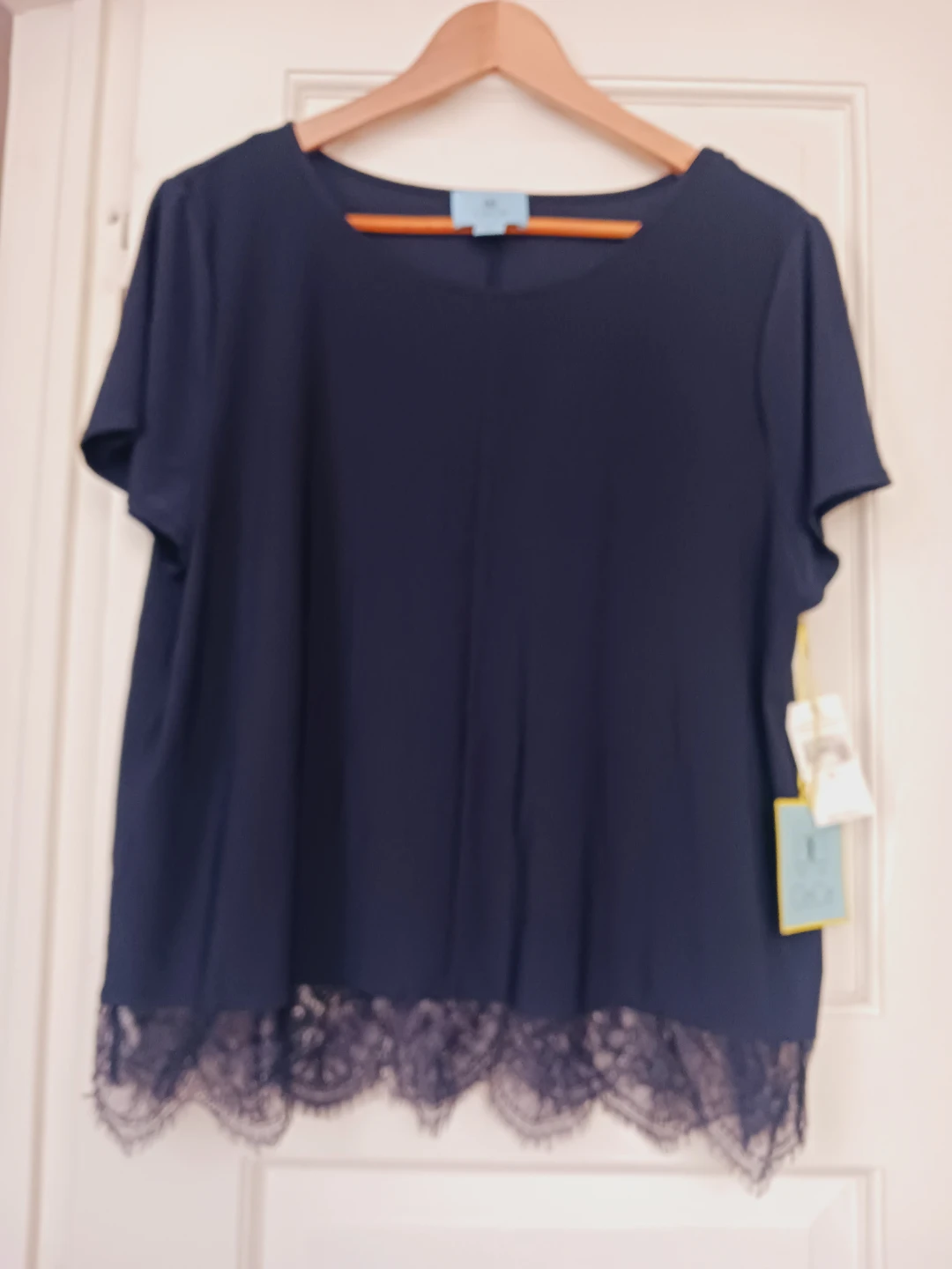 Brand New with Price Tags !!  Navy Blue Lace Trim Top XL - photo 2