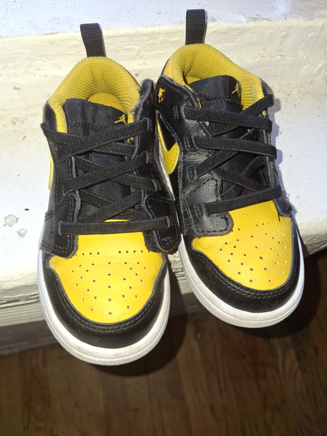 Jordan 1 Crib Shoes Size 9C